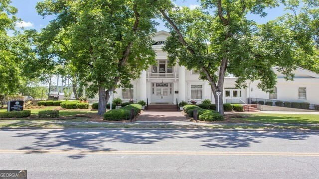107 Singleton Avenue Property Photo 4