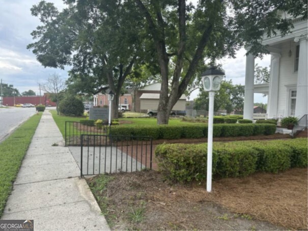 107 Singleton Avenue Property Photo 15