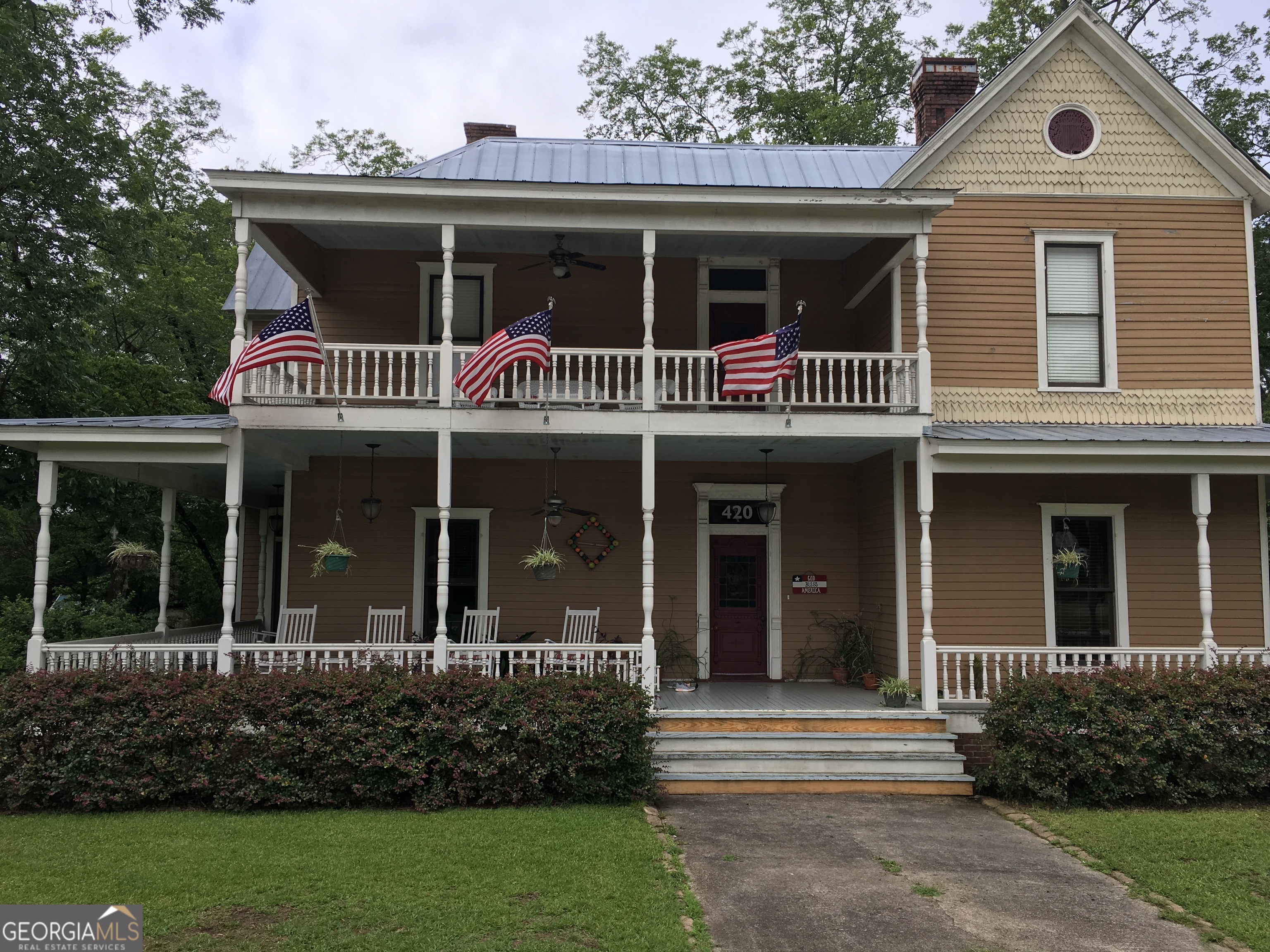 420 Lagrange Street Property Photo 1