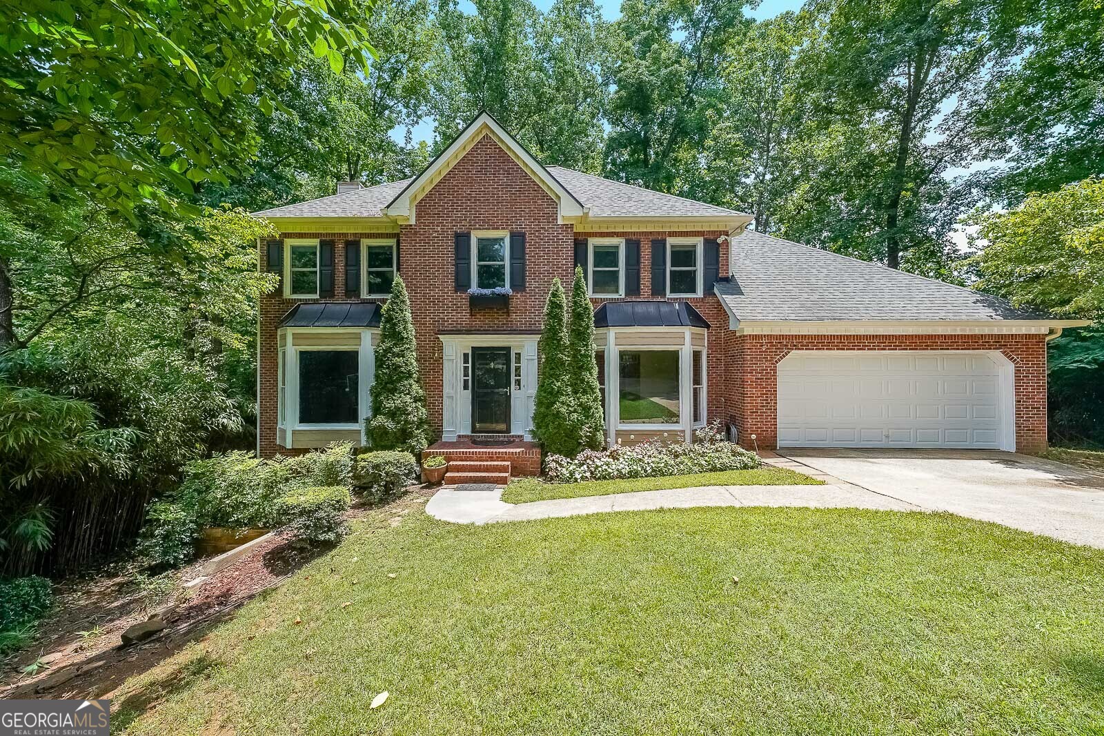 2402 Woodbridge Drive Property Photo 1
