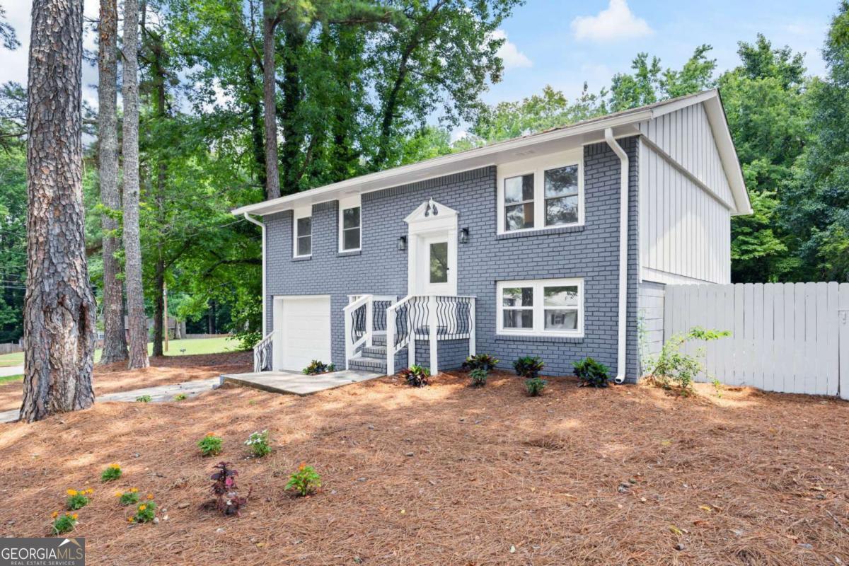 2099 Redbud Court Sw Property Photo 1