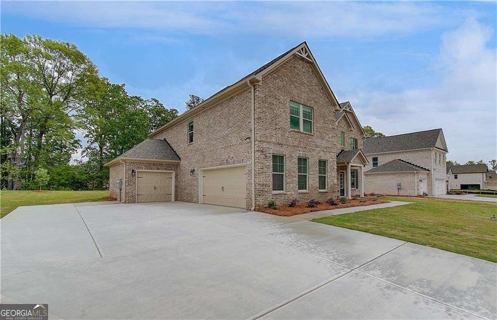 197 Haverling Pass Property Photo 4
