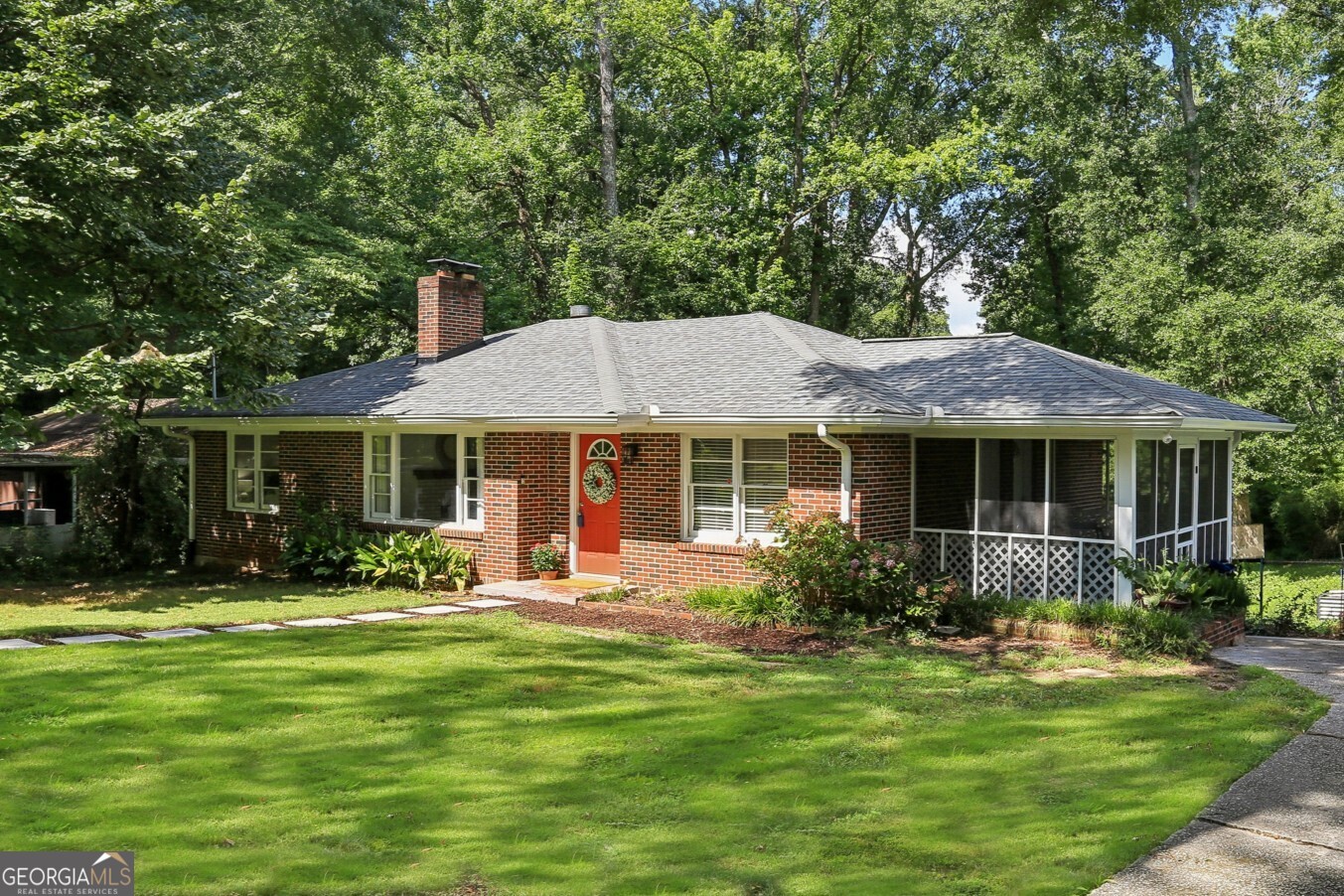 972 Pecan Street Property Photo 1