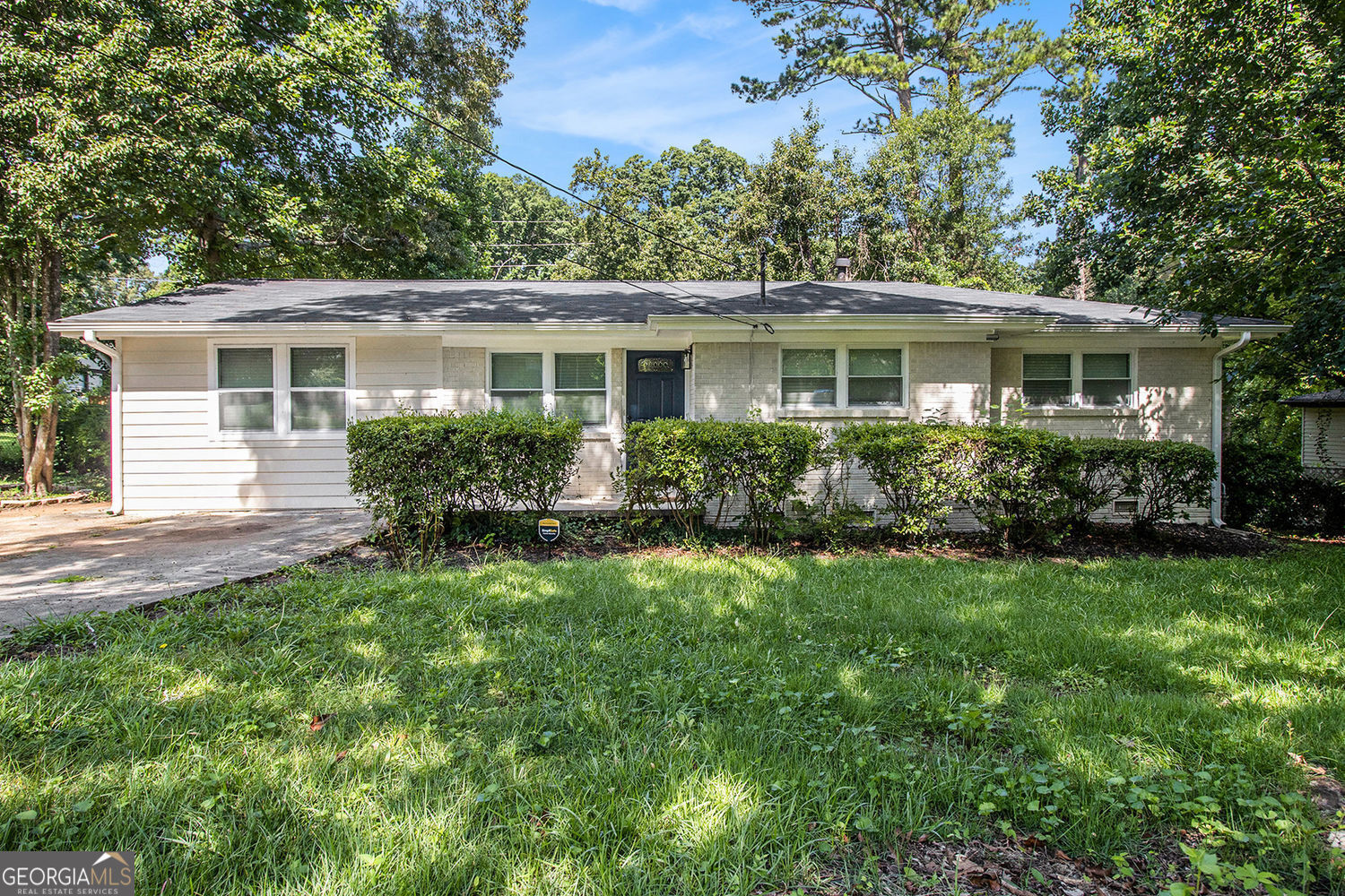 1975 Glenmar Drive Property Photo 1