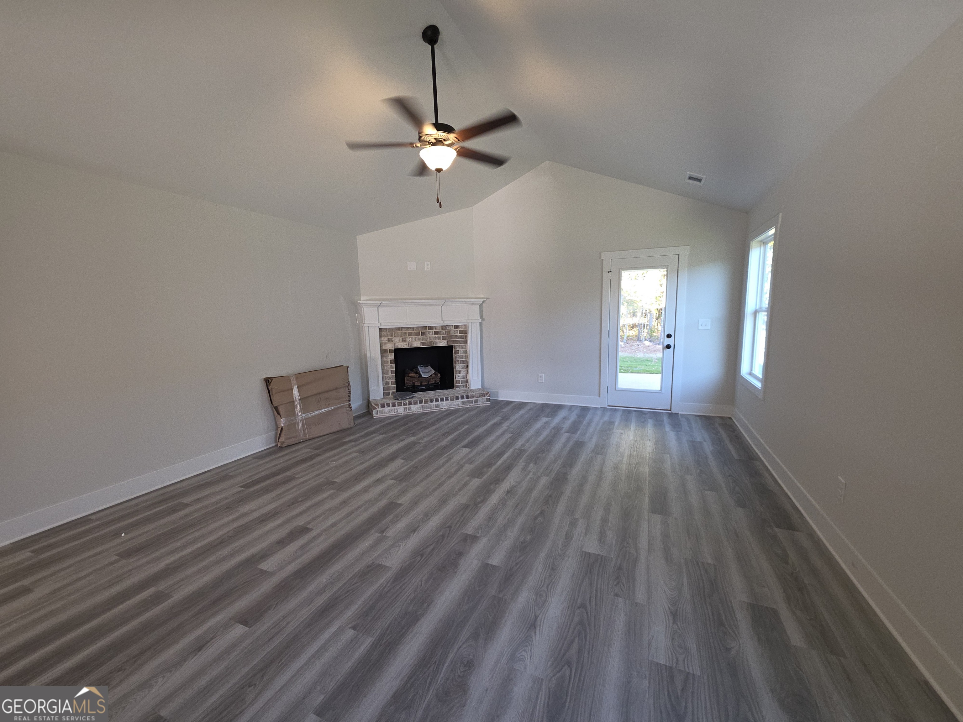 1077 Jeannine Lane Property Photo 2