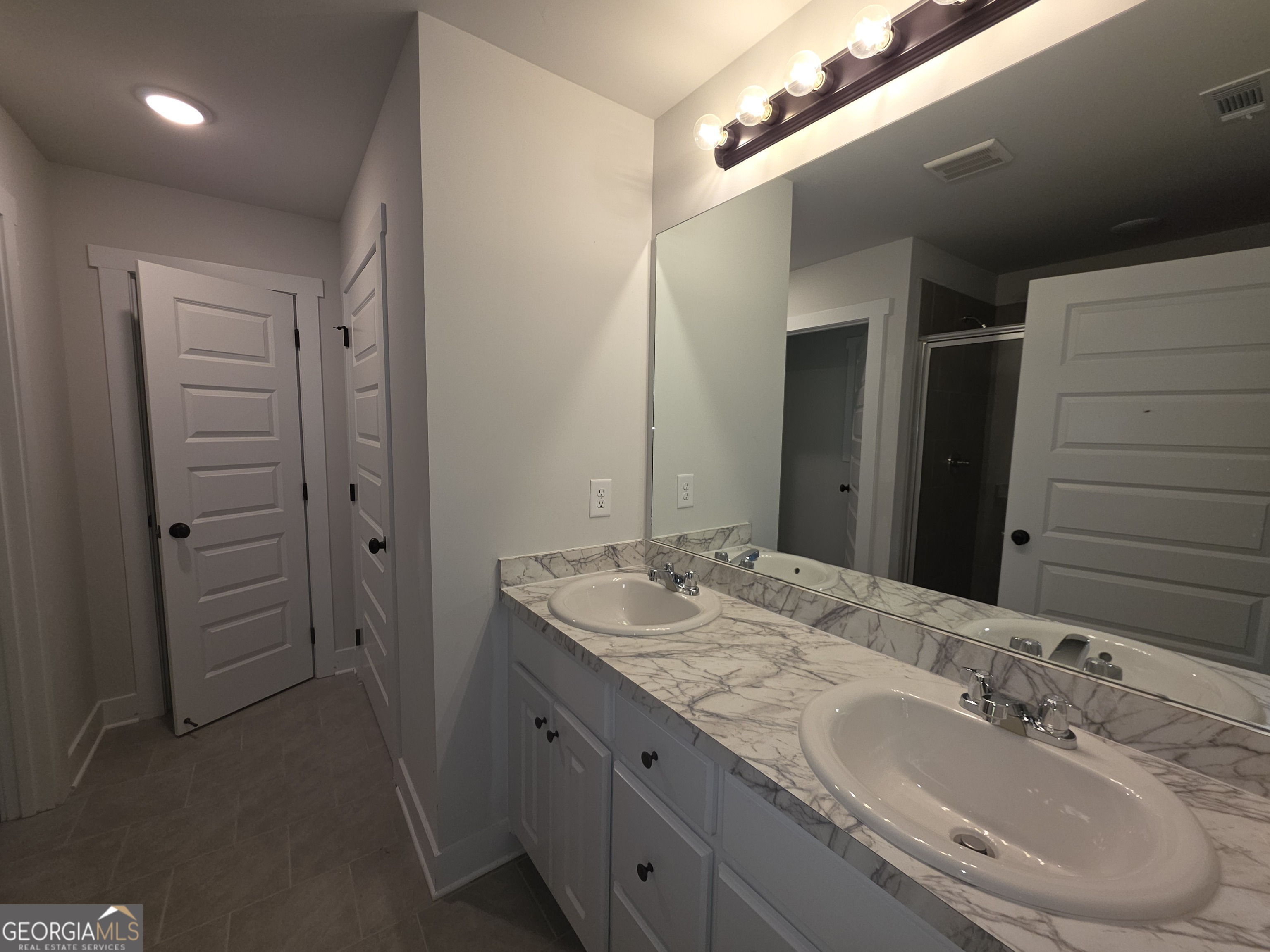 1077 Jeannine Lane Property Photo 10