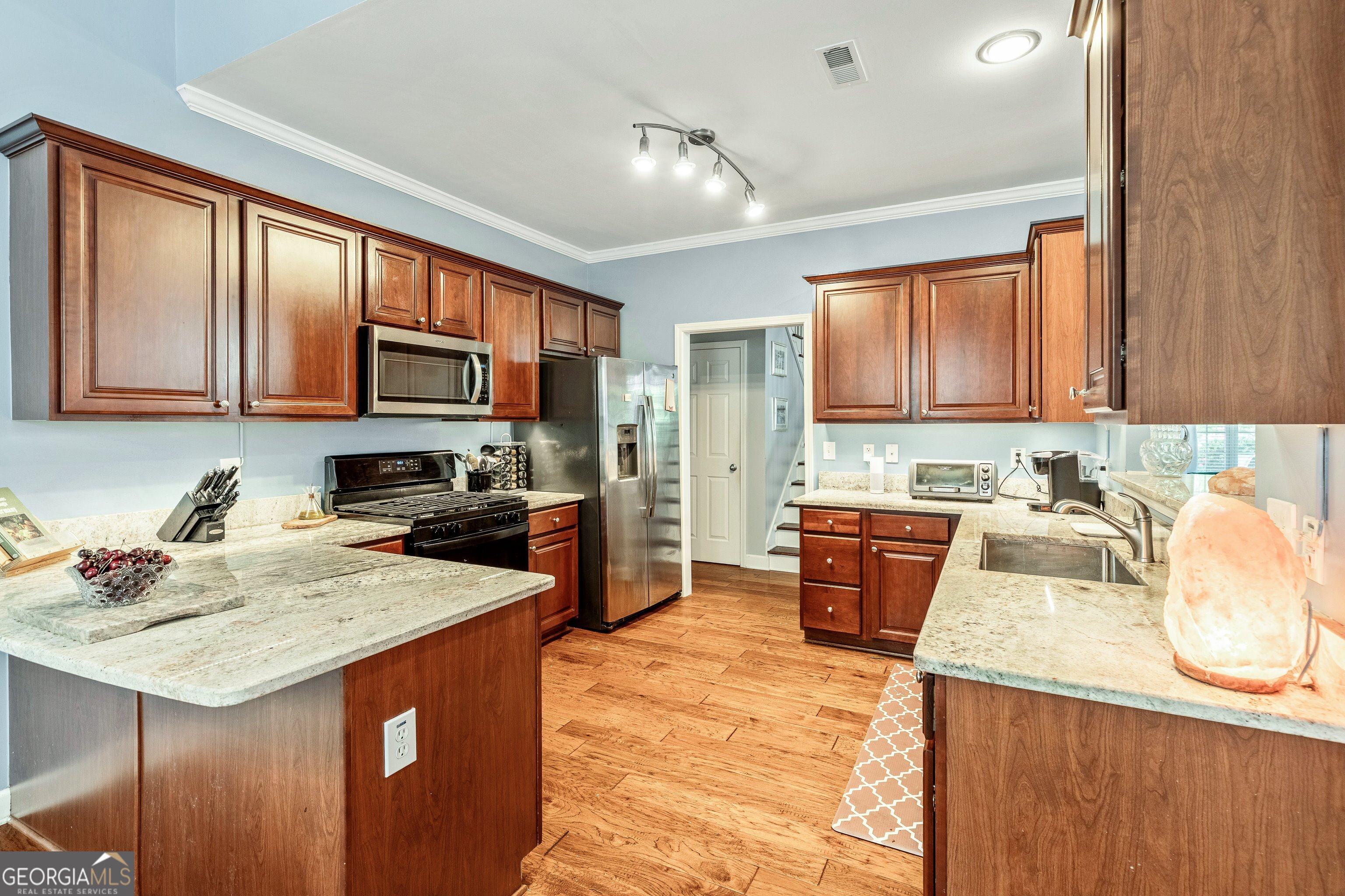 10 Fenway Court Property Photo 15