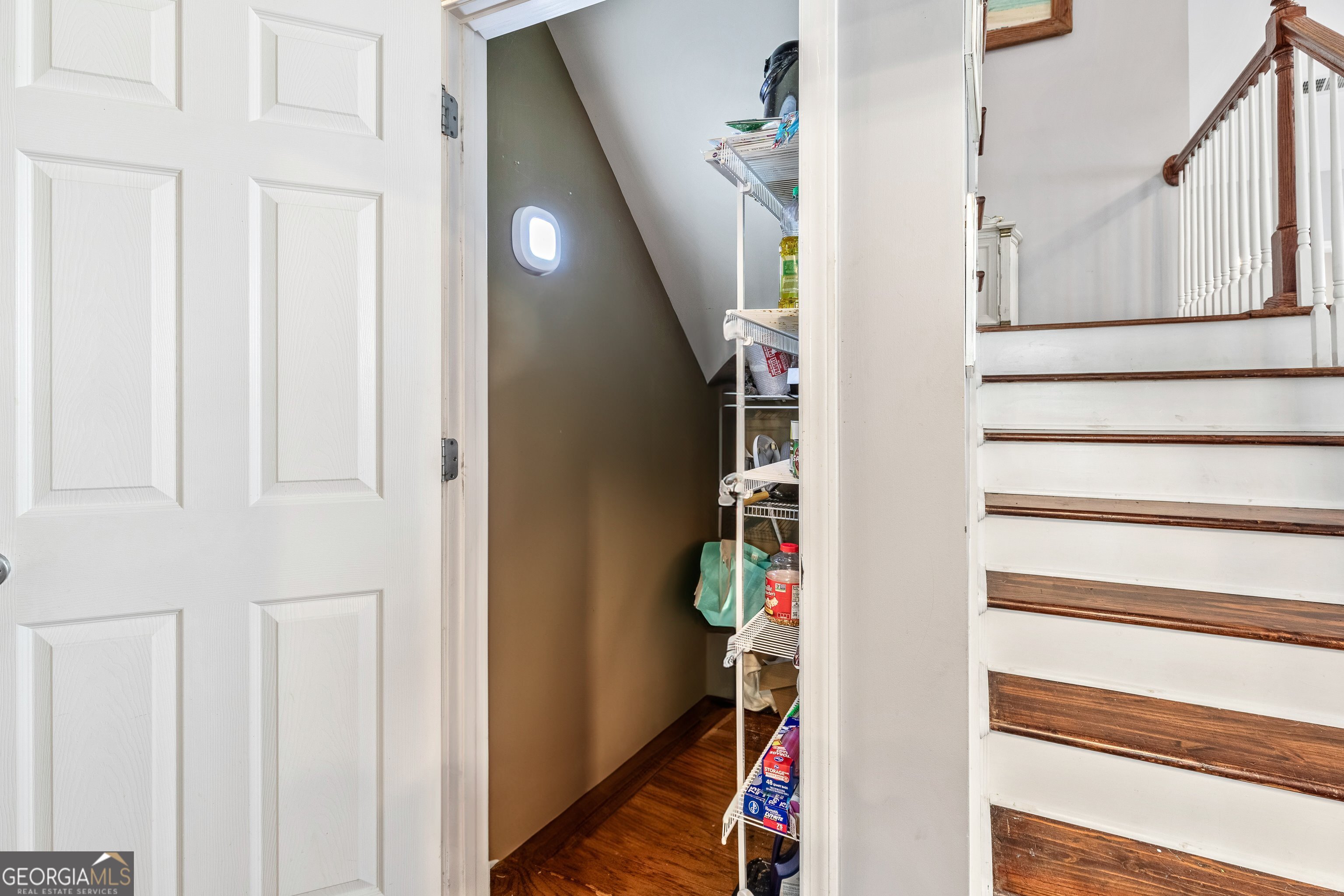 10 Fenway Court Property Photo 28