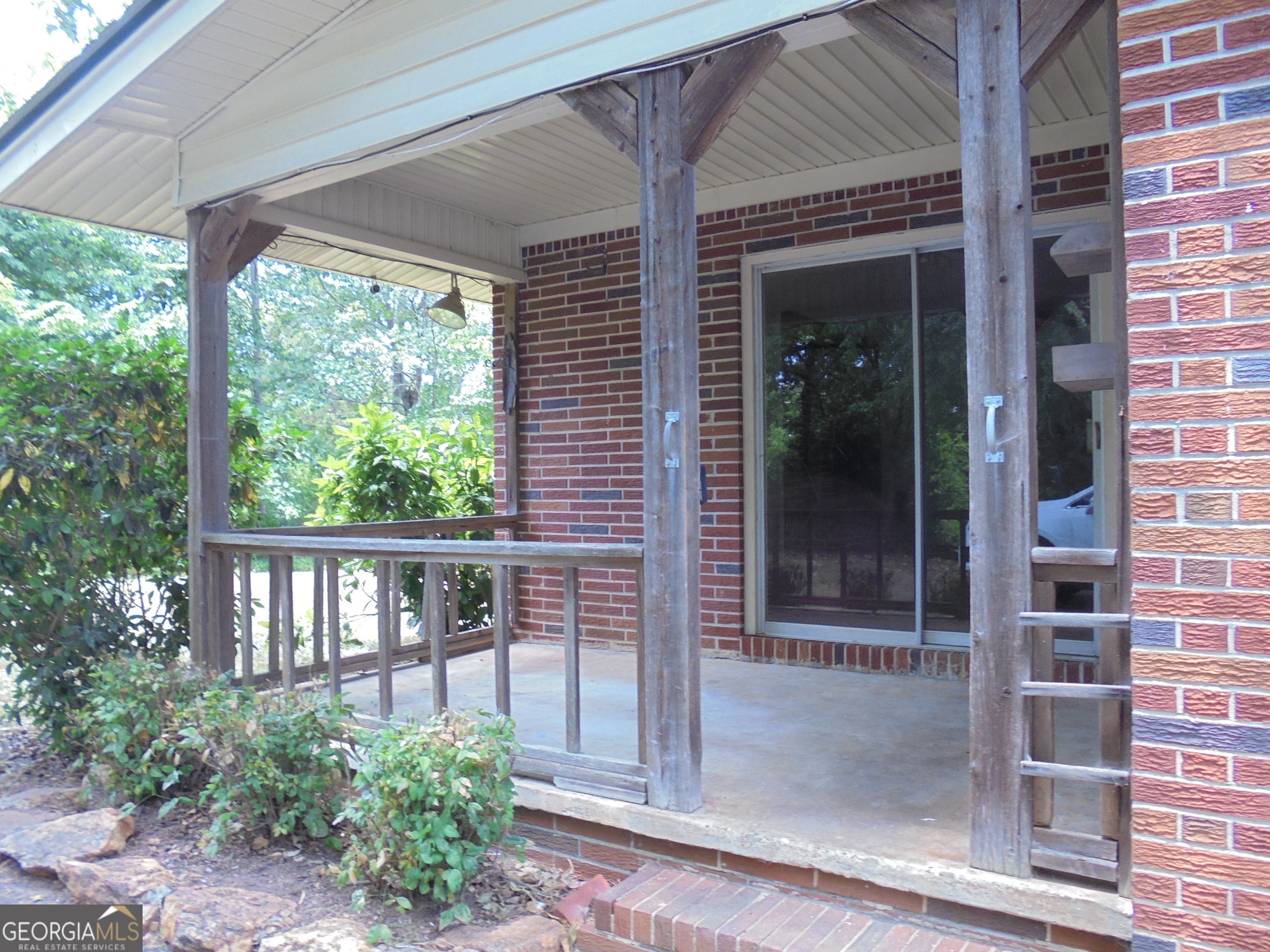 2375 Reed Creek Highway Property Photo 4