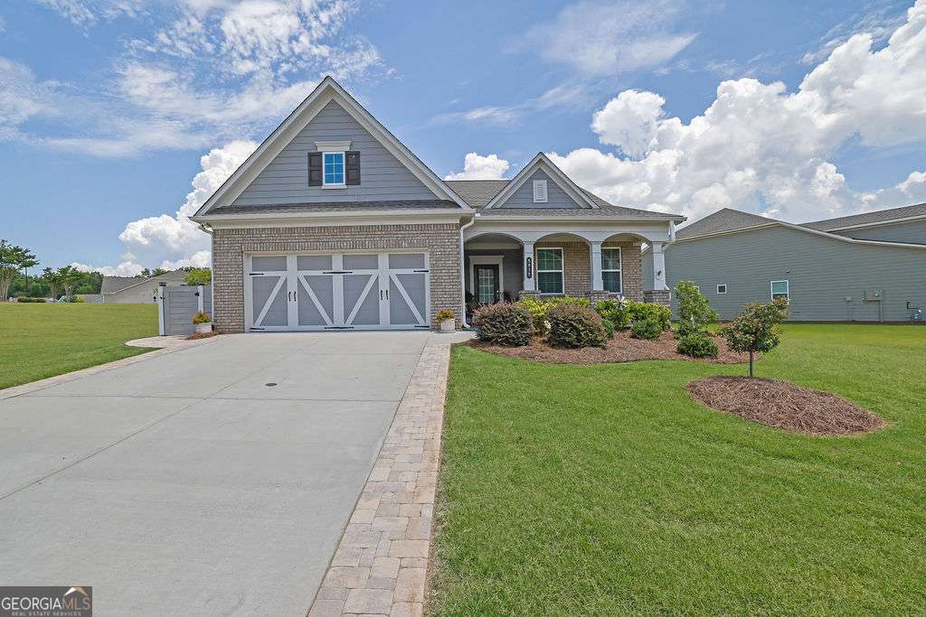 5038 Watchmans Cove Property Photo 1