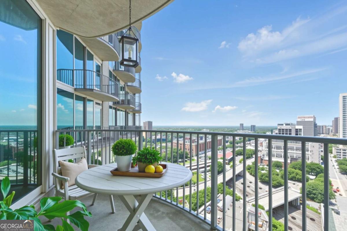 400 W Peachtree Street Nw # 2713 Property Photo 5