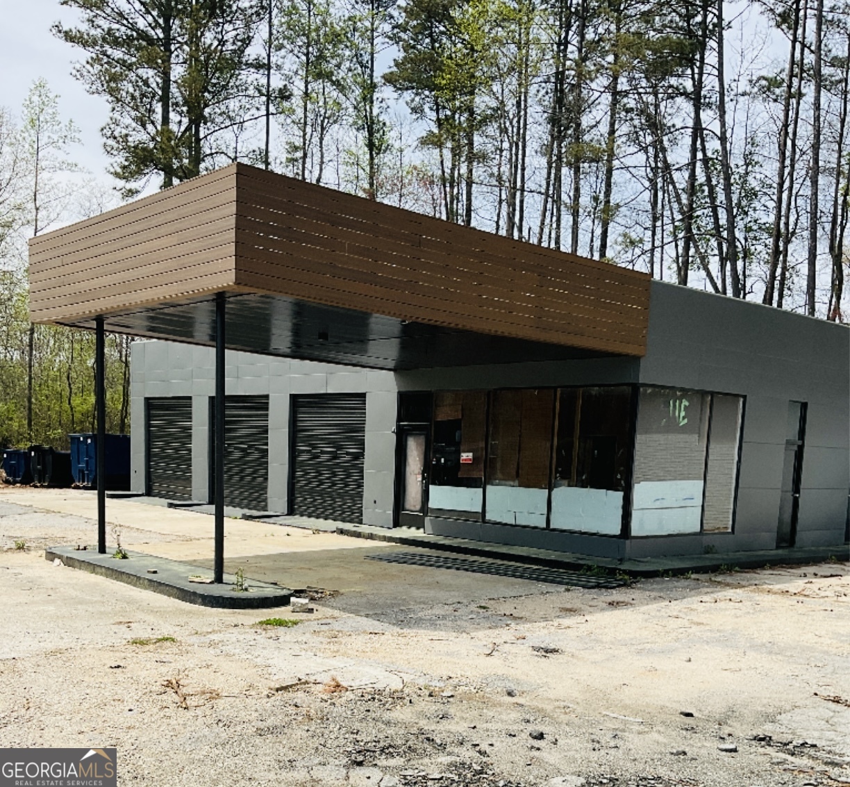 503 W Memorial Drive Property Photo 1