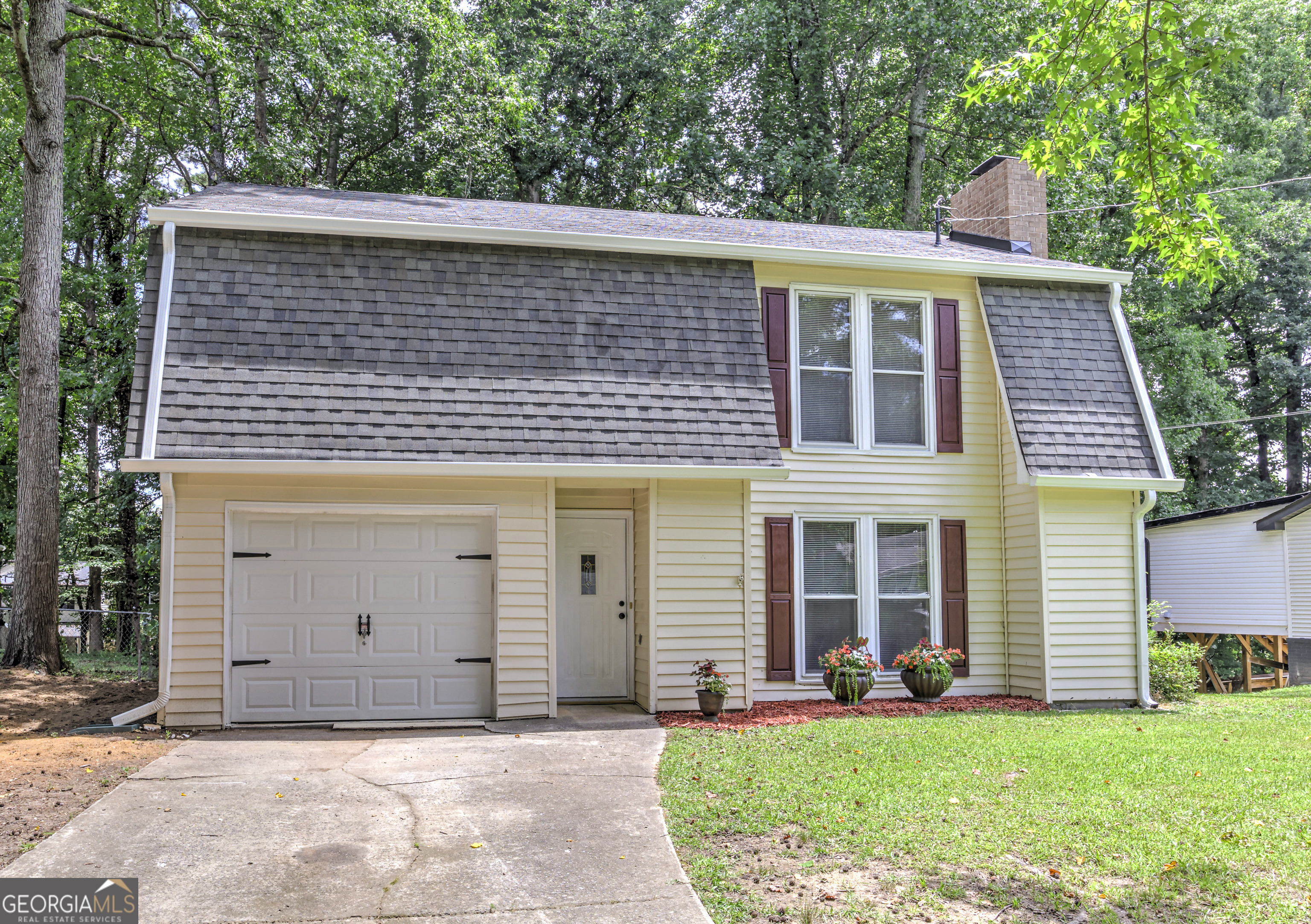 2408 RED FOX Run NW Property Photo 1