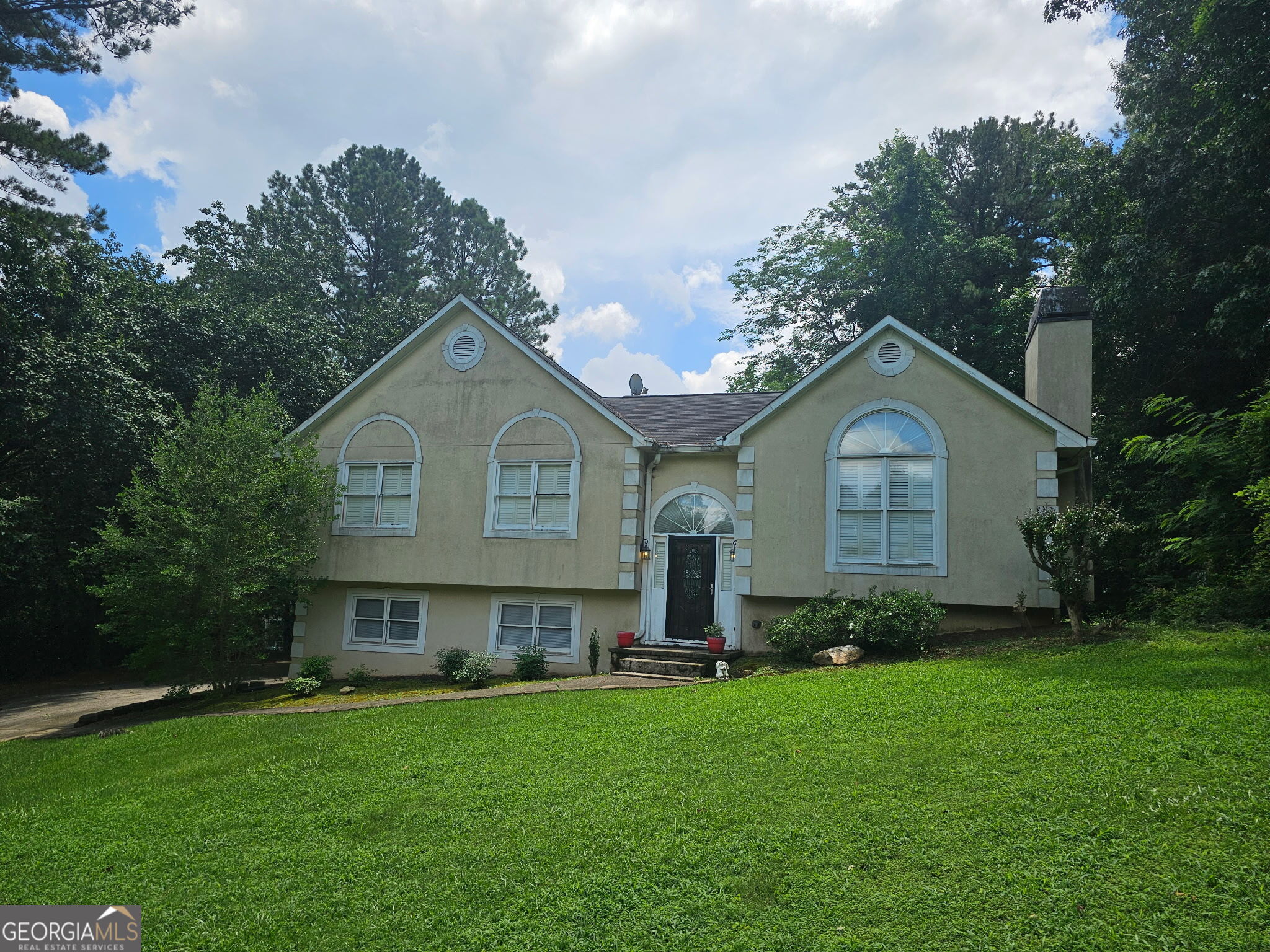 325 Almon Road Property Photo 1
