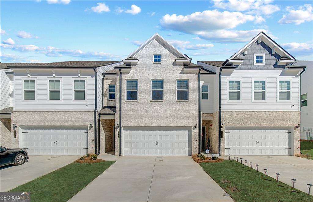 8203 Tiger Way Property Photo 1