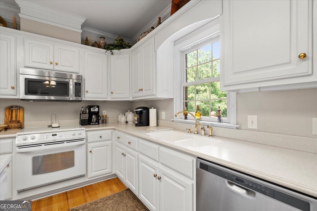 1200 Mallard Lake Drive Property Photo 11