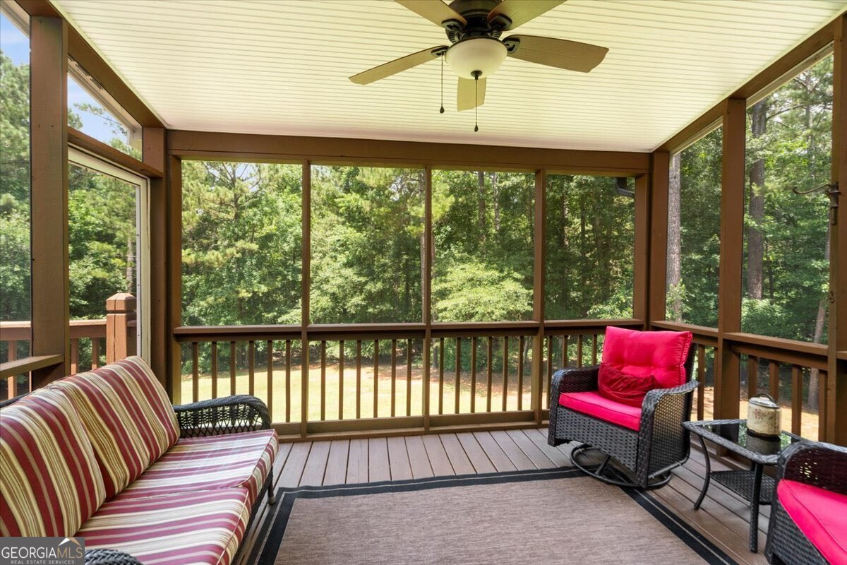 1200 Mallard Lake Drive Property Photo 14