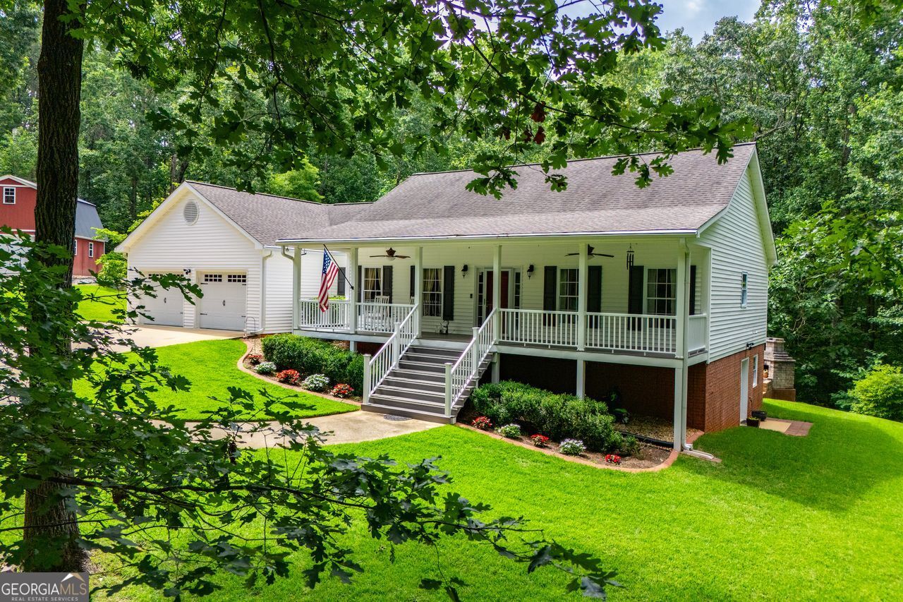 5755 Dorsett Shoals Road Property Photo 1