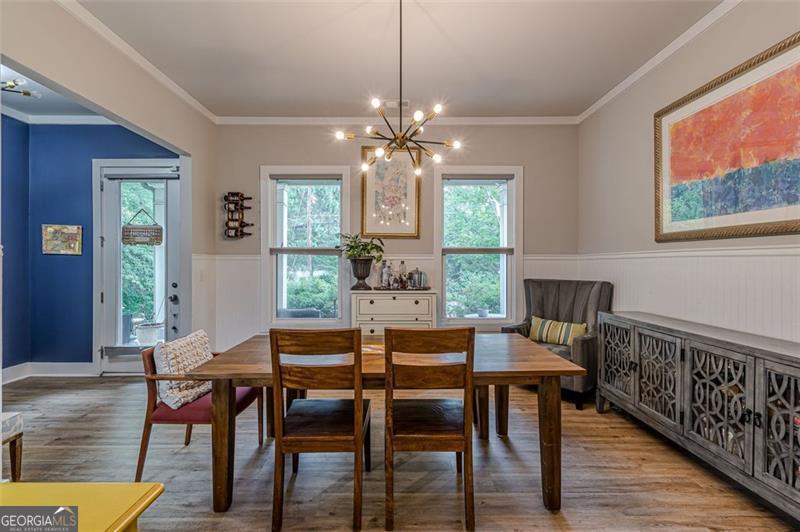 3157 Oakdale Road Property Photo 6