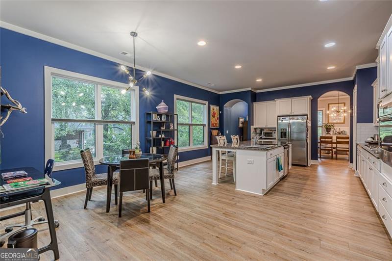 3157 Oakdale Road Property Photo 12