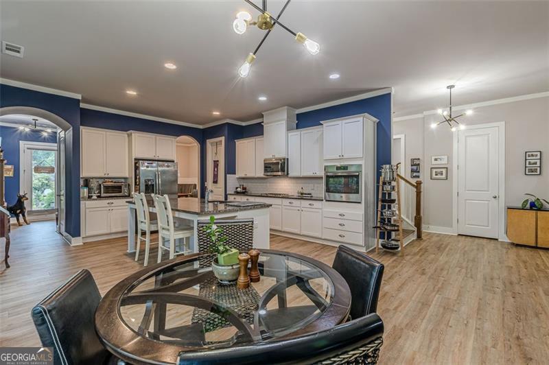 3157 Oakdale Road Property Photo 13