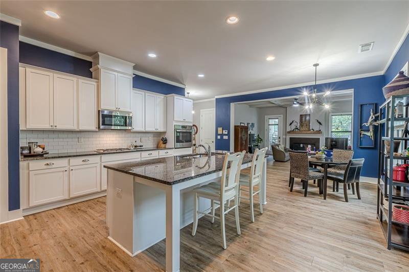 3157 Oakdale Road Property Photo 16