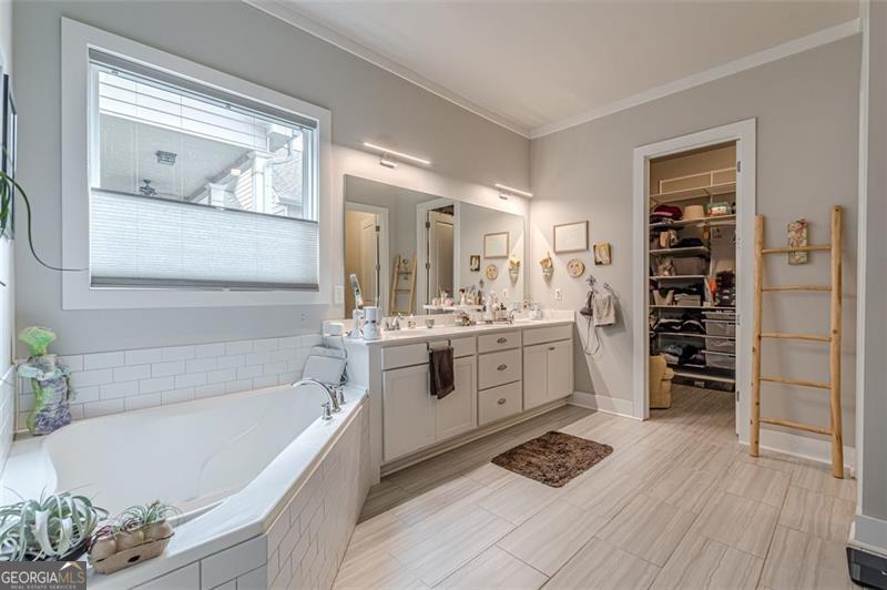 3157 Oakdale Road Property Photo 23