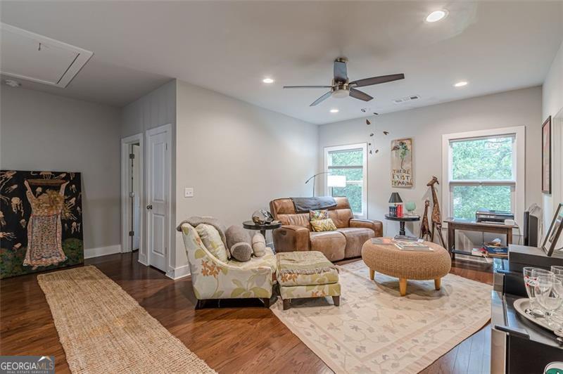 3157 Oakdale Road Property Photo 27