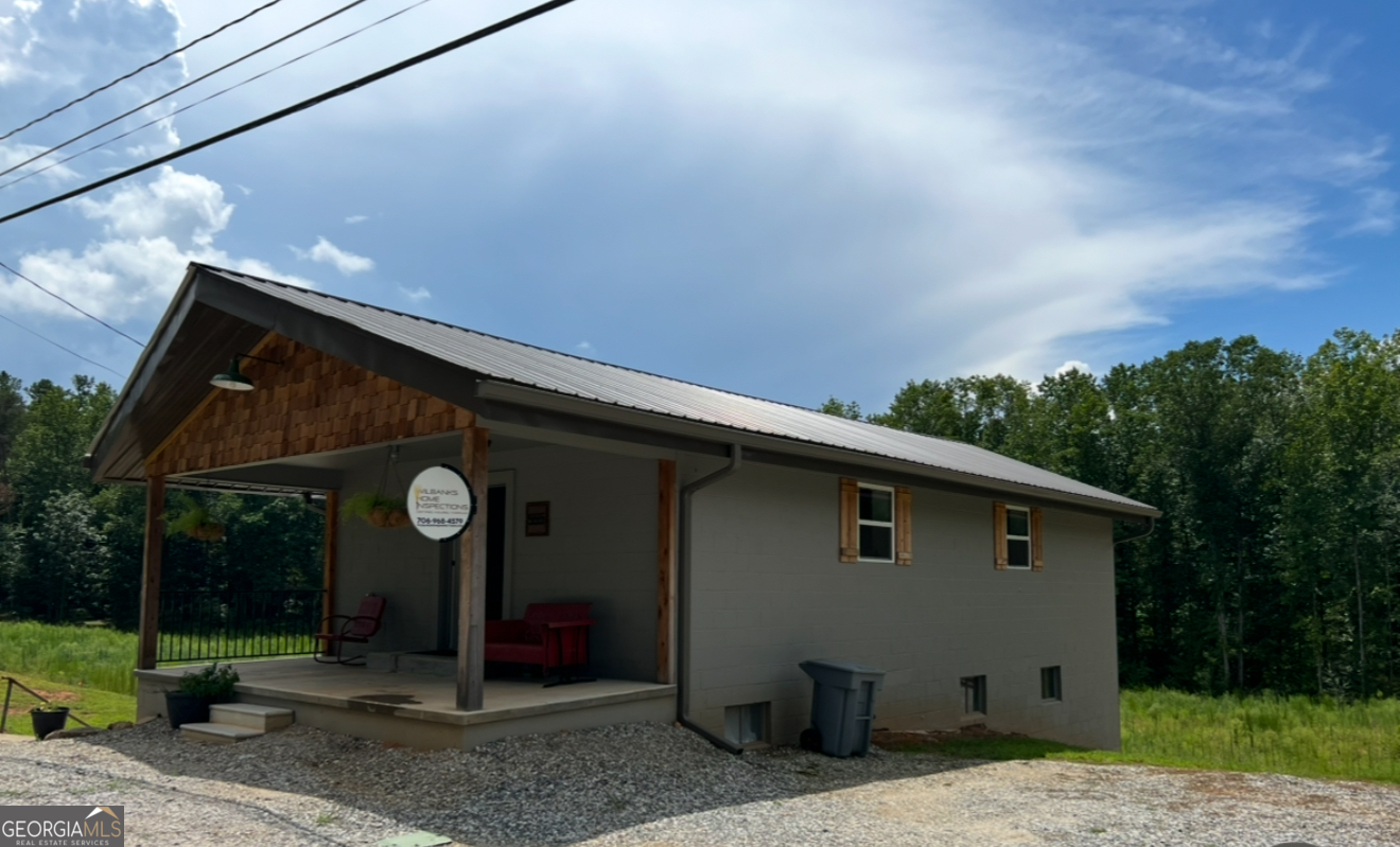555 Highway 197 N Property Photo 1