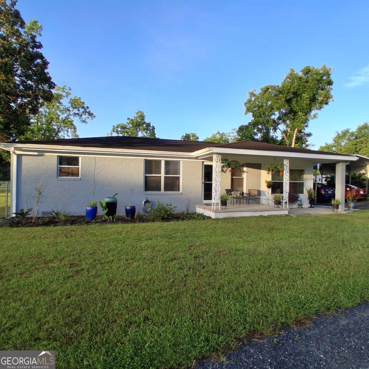 604 E Waring Street Property Photo 1