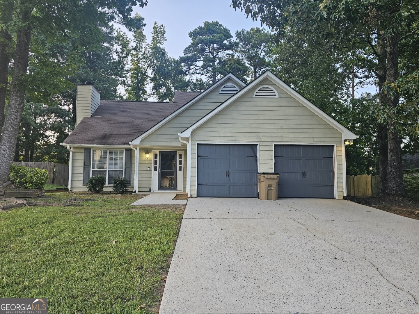 725 River Mist Drive Property Photo 1