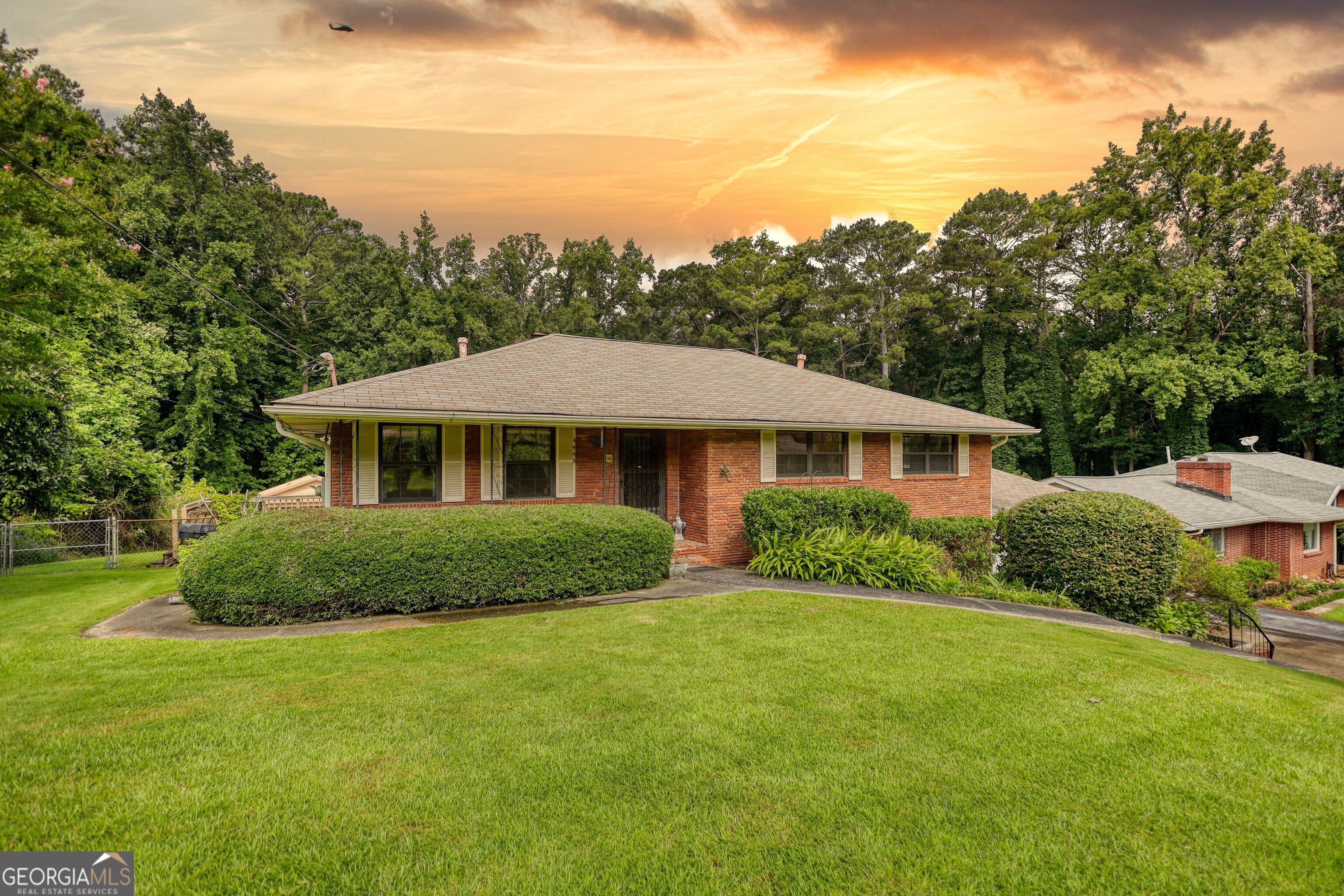 4445 Hillpine Road Property Photo 1
