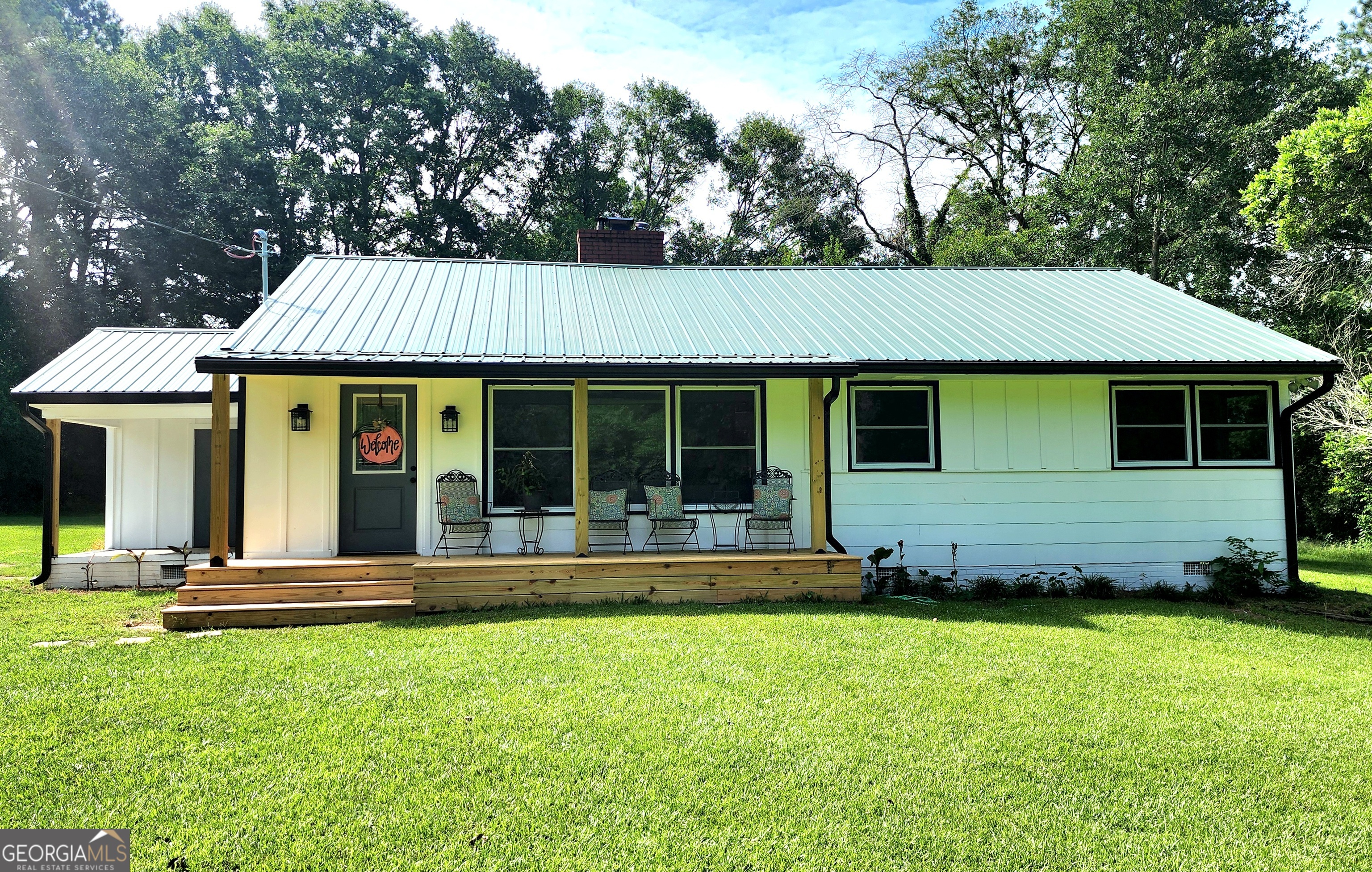 360 Sunset Circle Property Photo 1