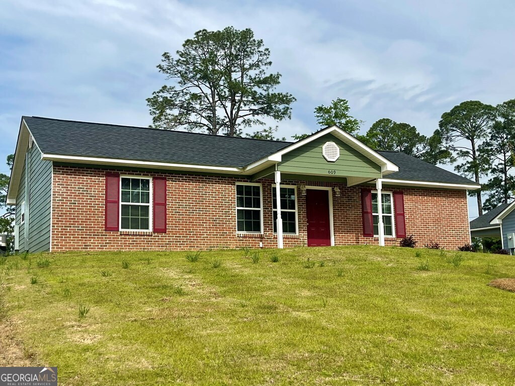 609 N Jefferson Drive