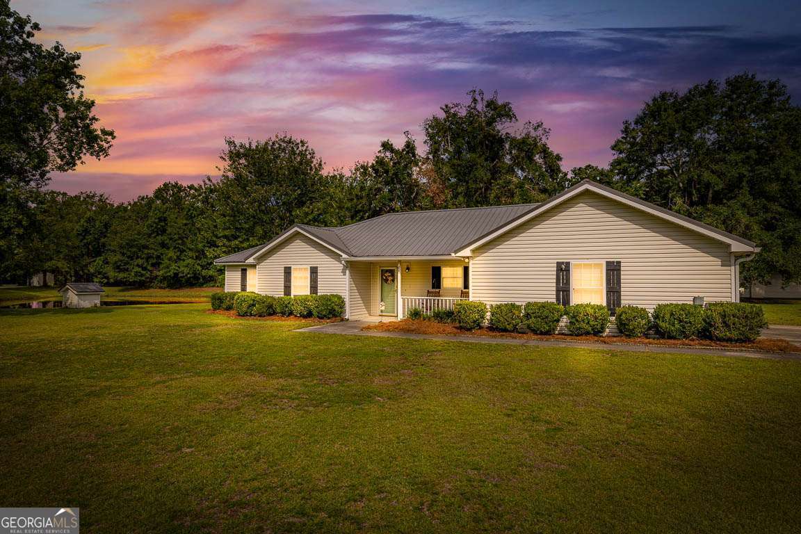 100 Rodeo Road Property Photo 1