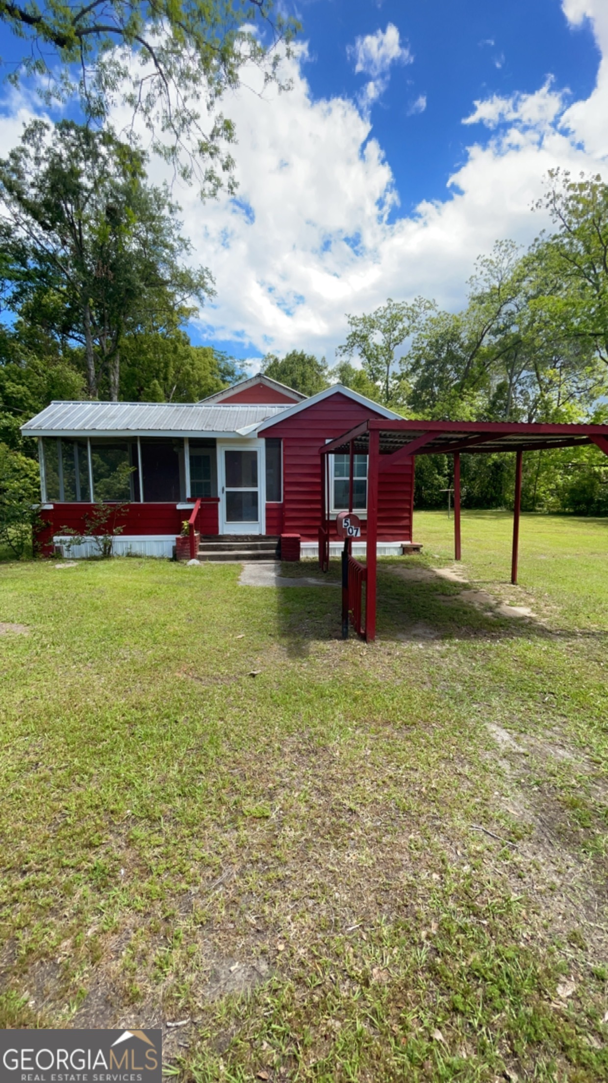 507 S Poplar Street Property Photo 1