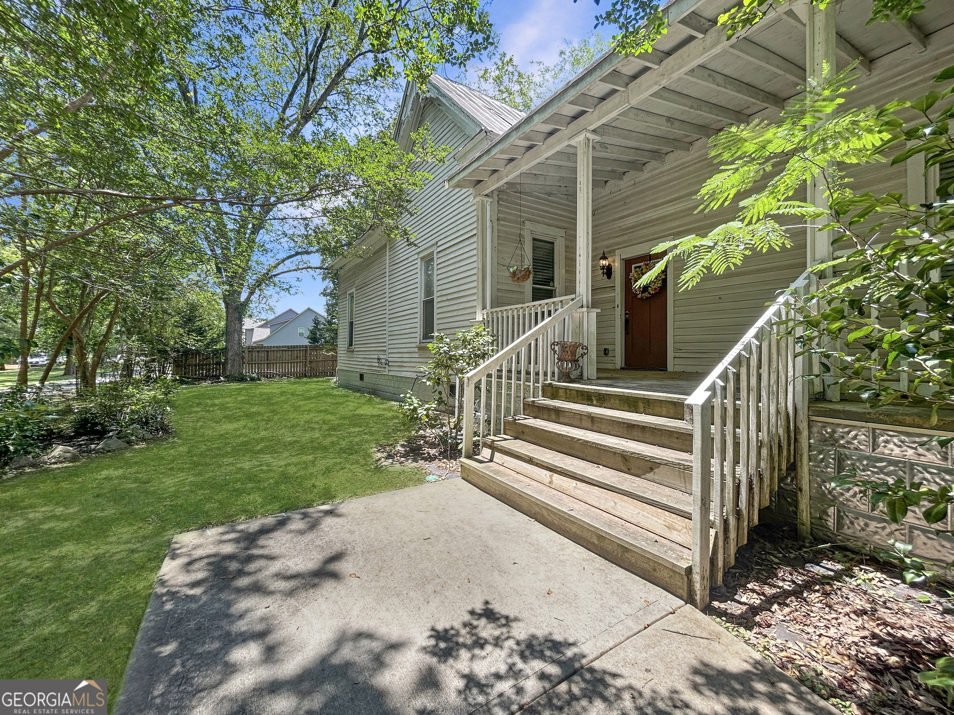 2354 Hamilton Street Property Photo 1