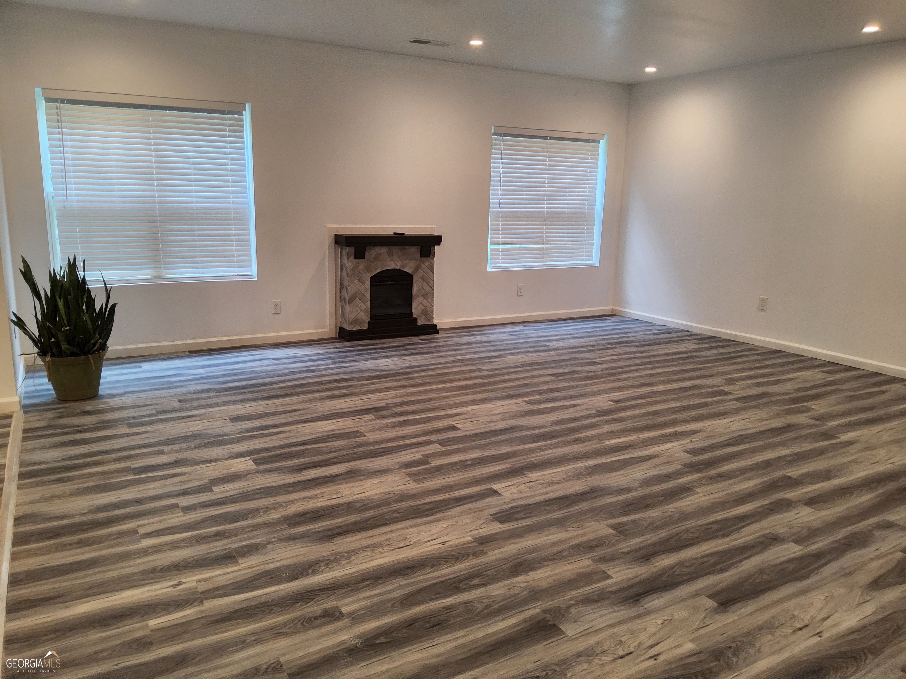 325 Sunderland Way Property Photo 1