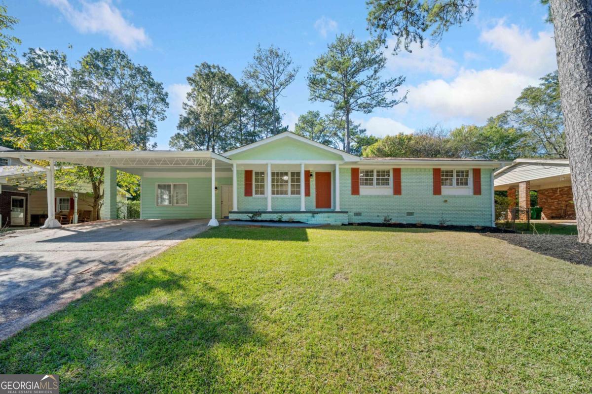1467 Thompson Place Property Photo 1