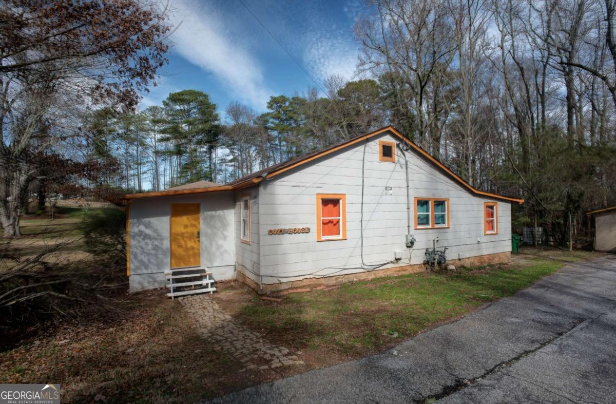 2958 Klondike Road Property Photo 1