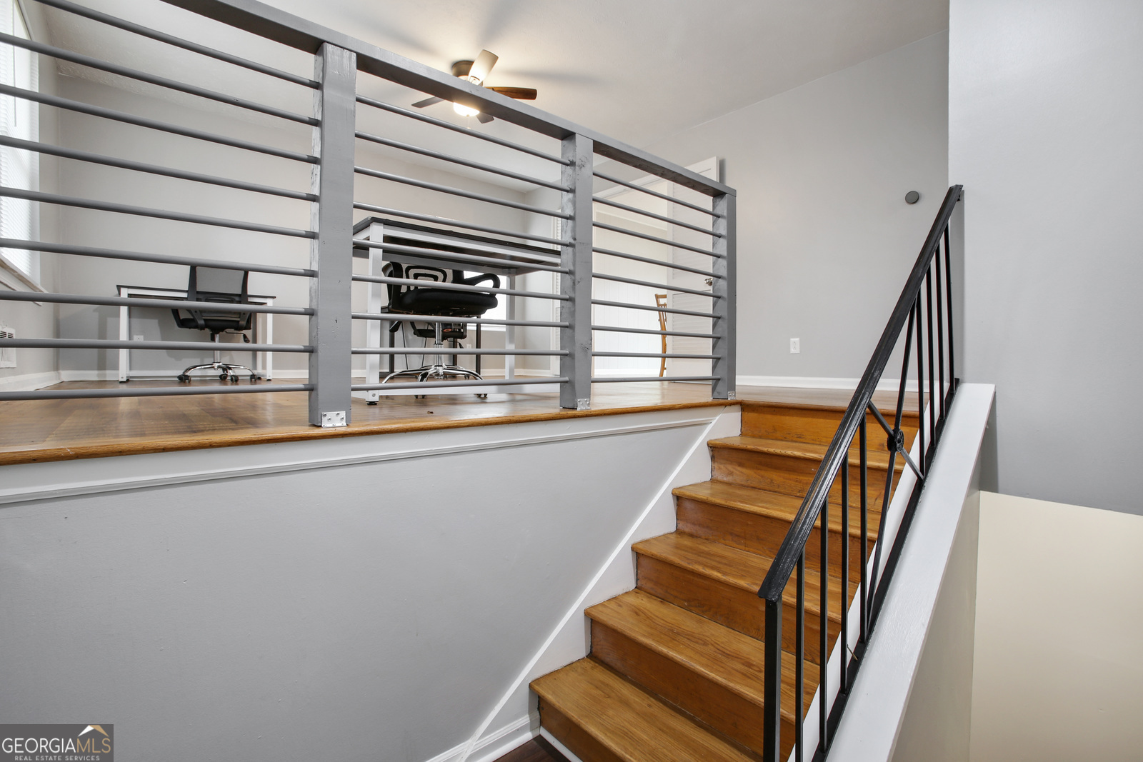 216 Scarsdale Drive Property Photo 3