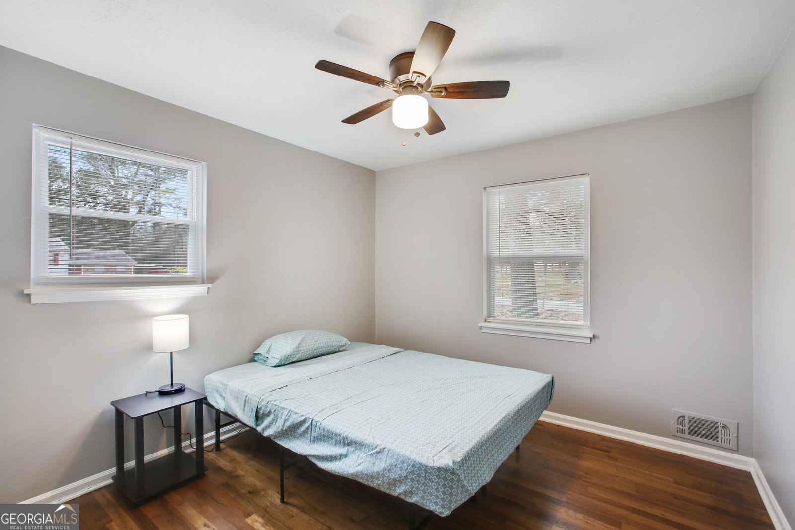 216 Scarsdale Drive Property Photo 16