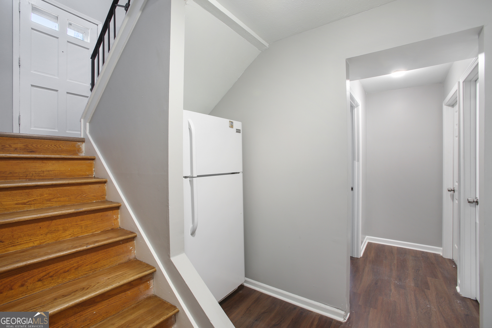 216 Scarsdale Drive Property Photo 17