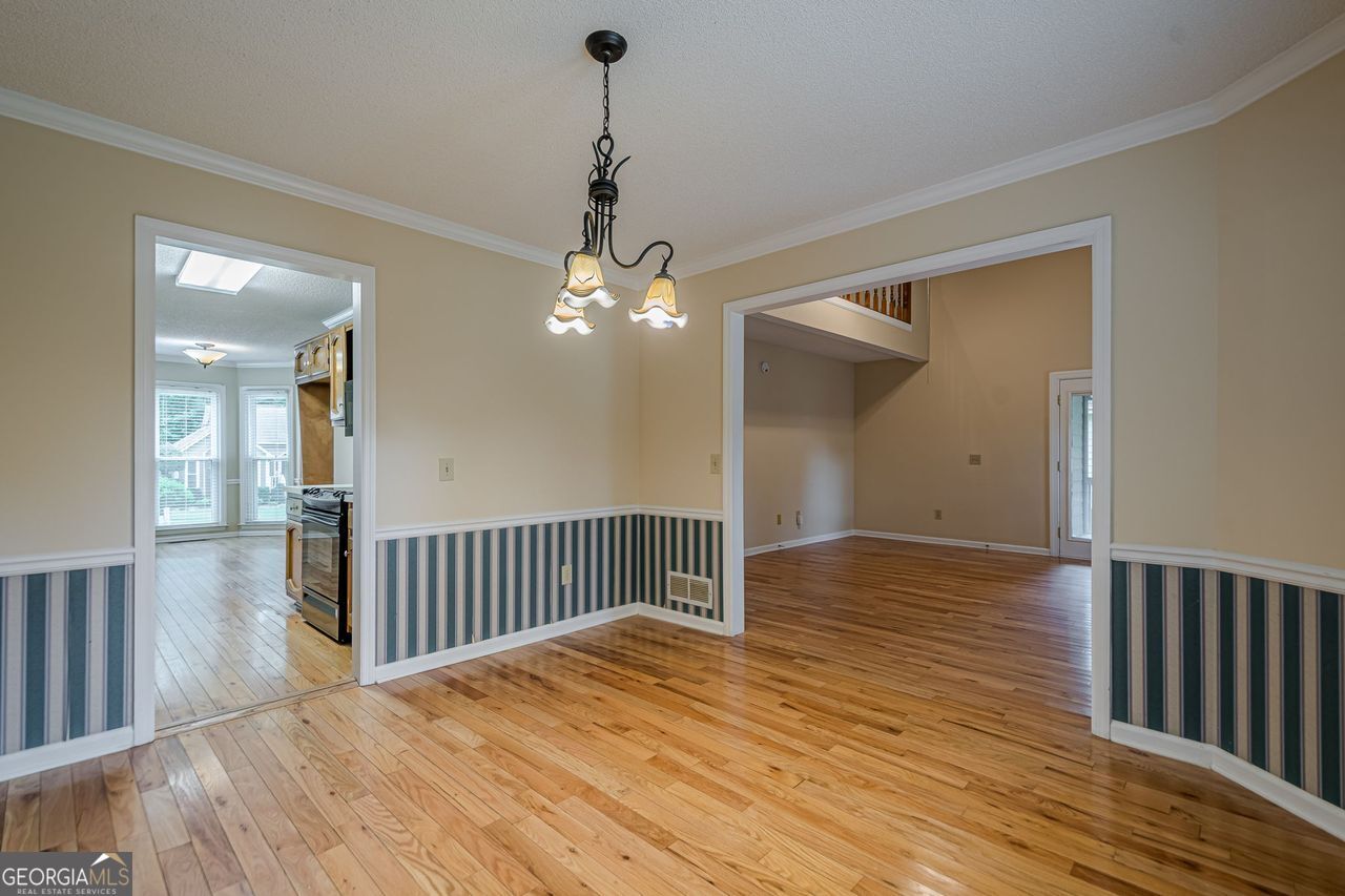 3258 Woodcliff Way Property Photo 13