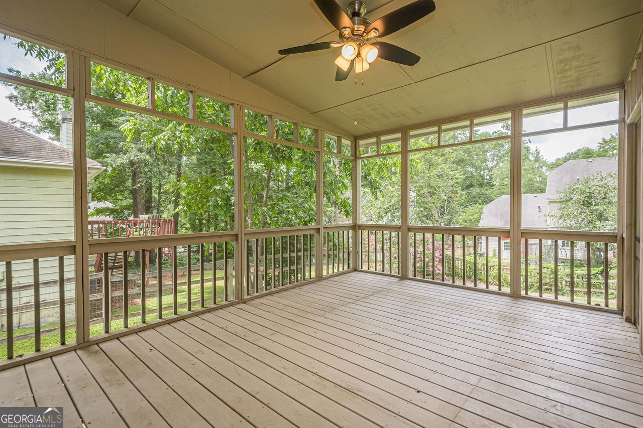 3258 Woodcliff Way Property Photo 37