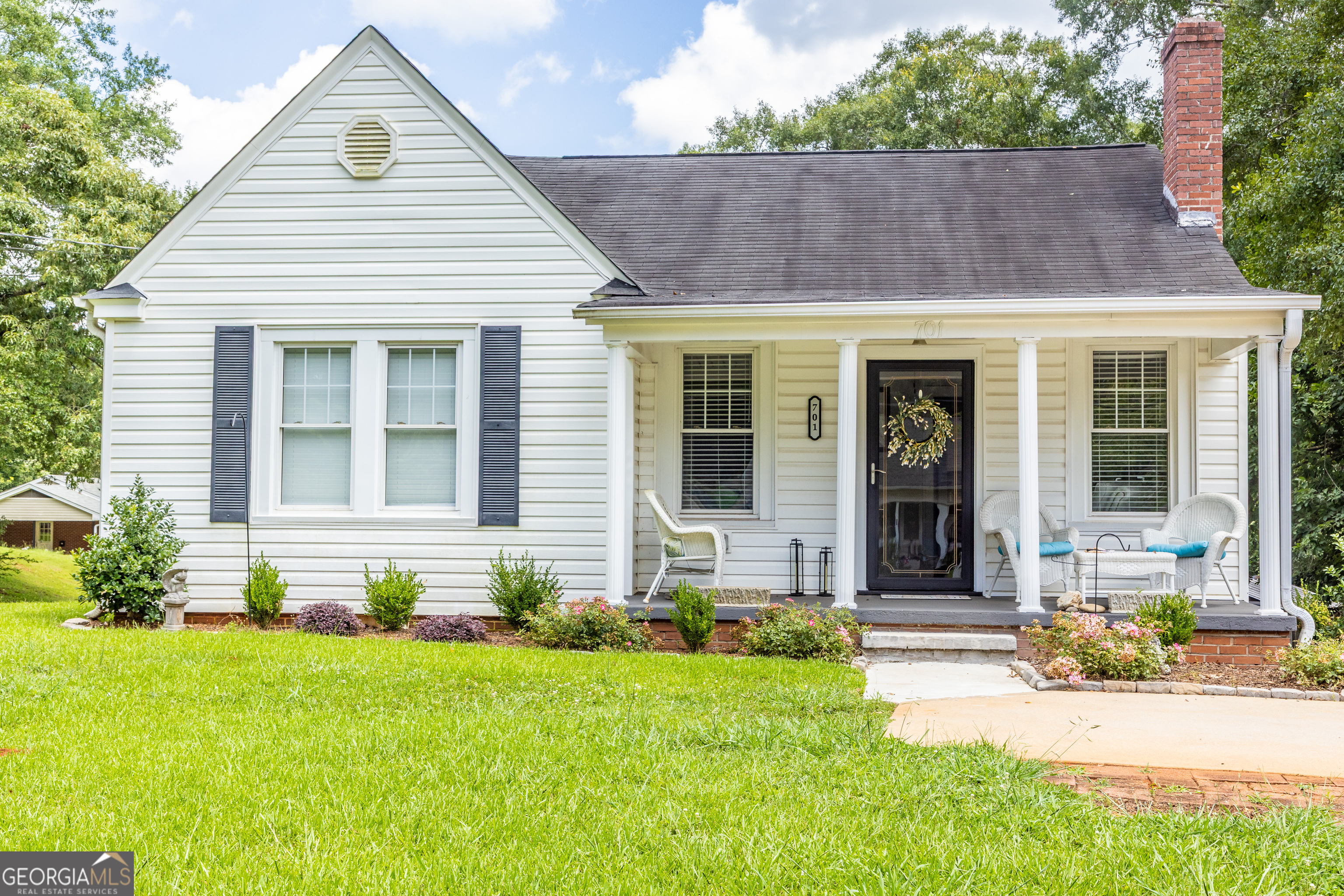 701 S Green Street Property Photo 1