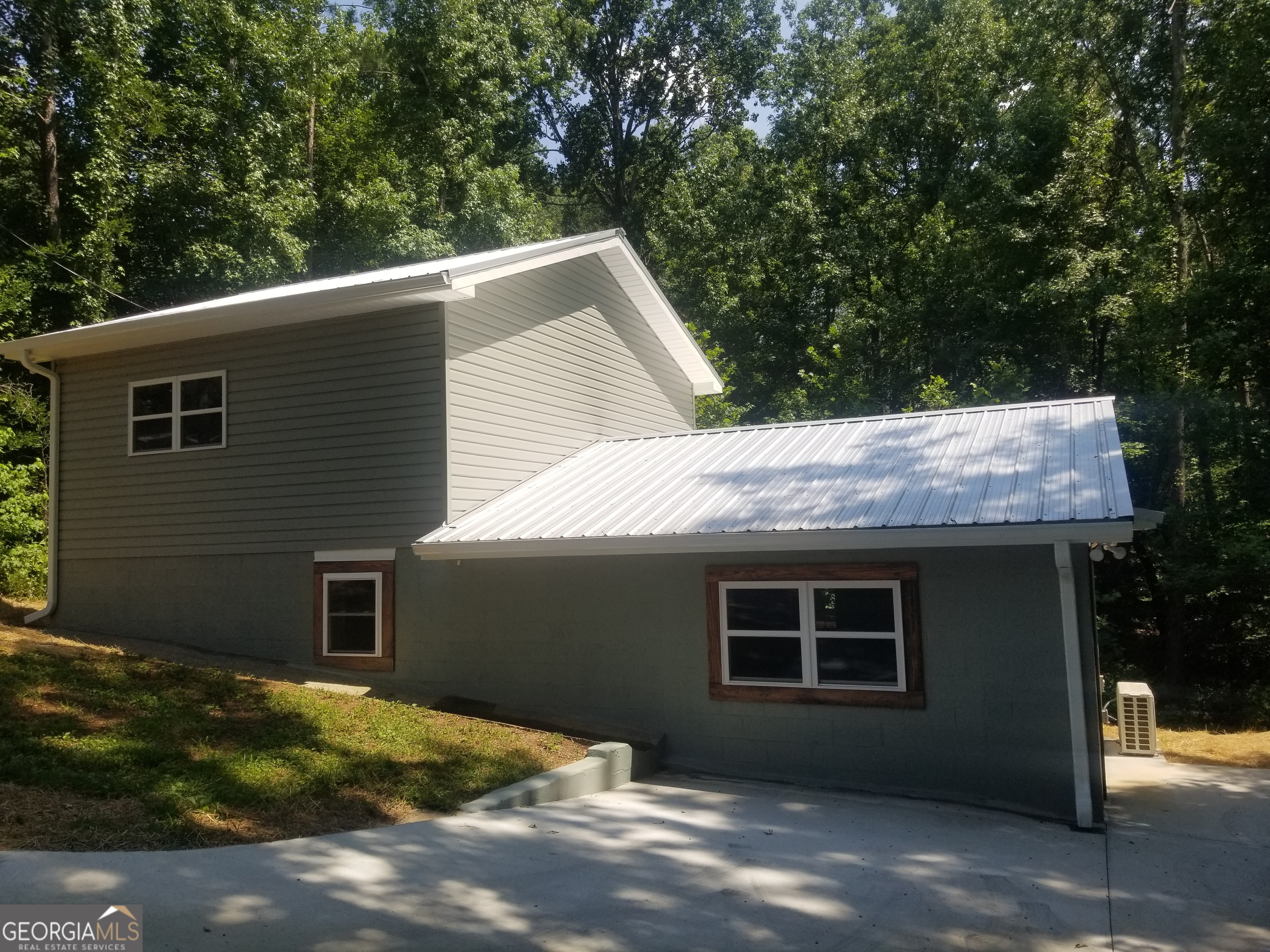 194 Faye Street Property Photo 1