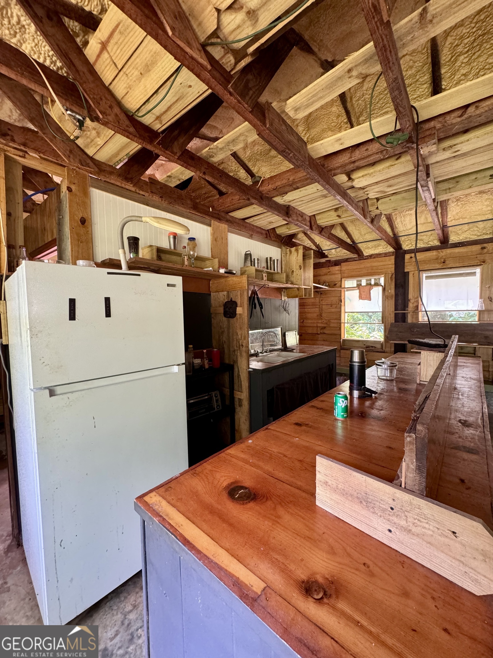 81 Hughes Dairy Road Se Property Photo 7