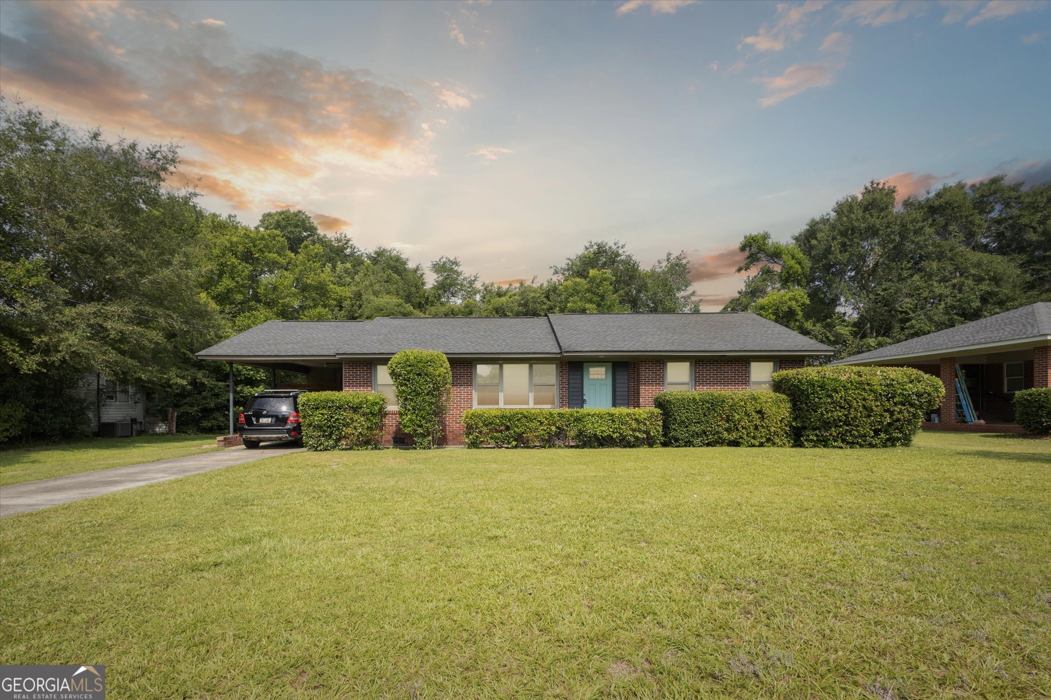 313 Donaldson Street Property Photo 1