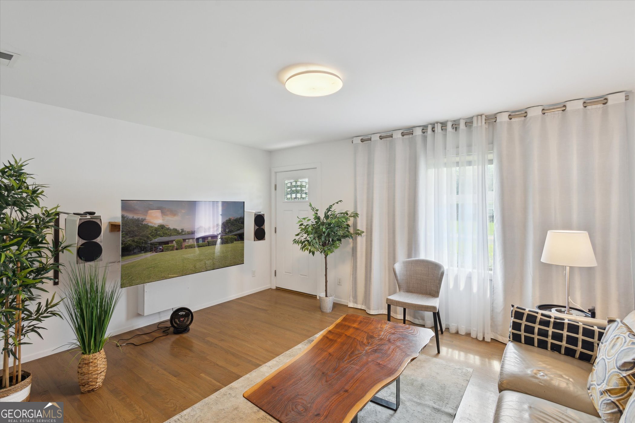 313 Donaldson Street Property Photo 5